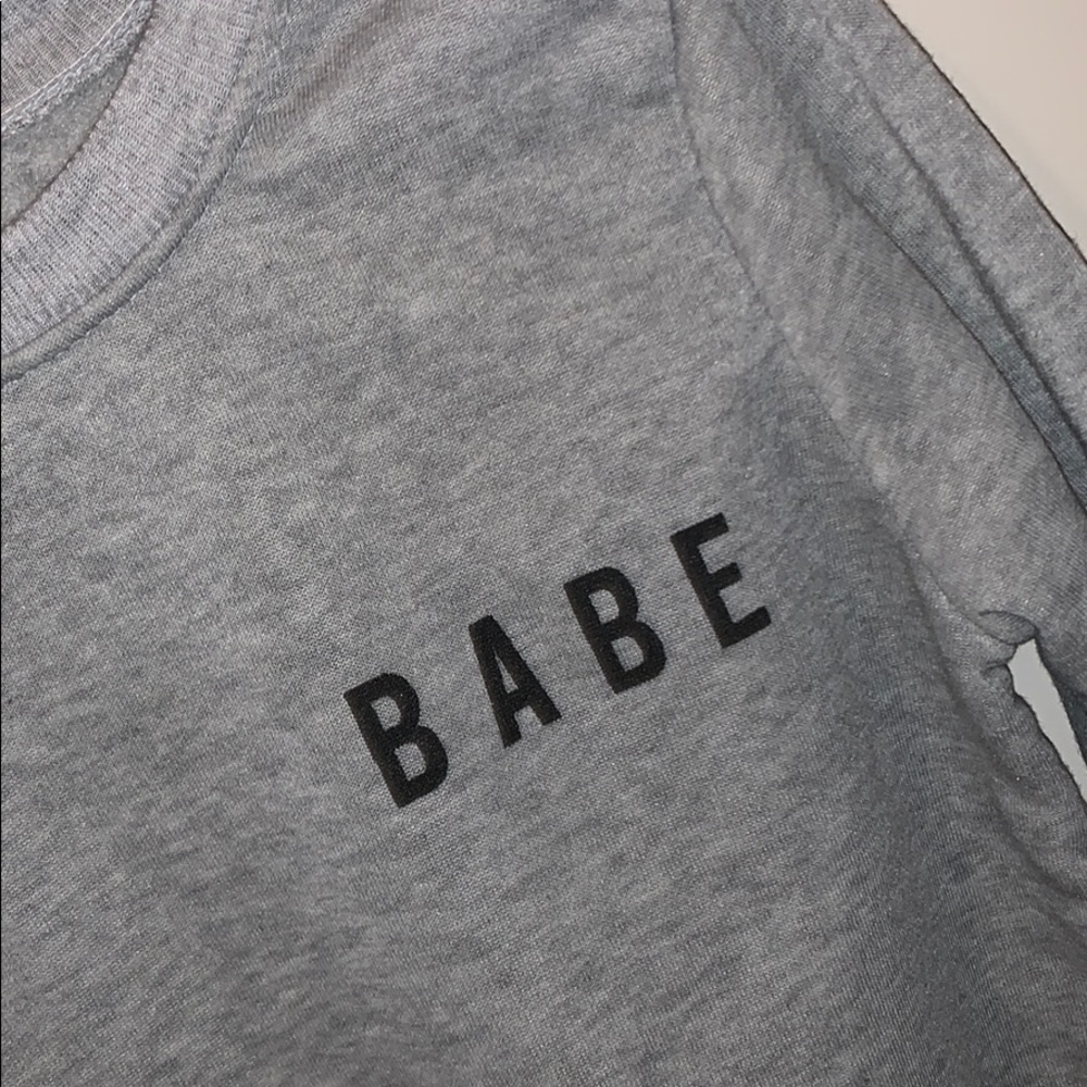 sweatshirt